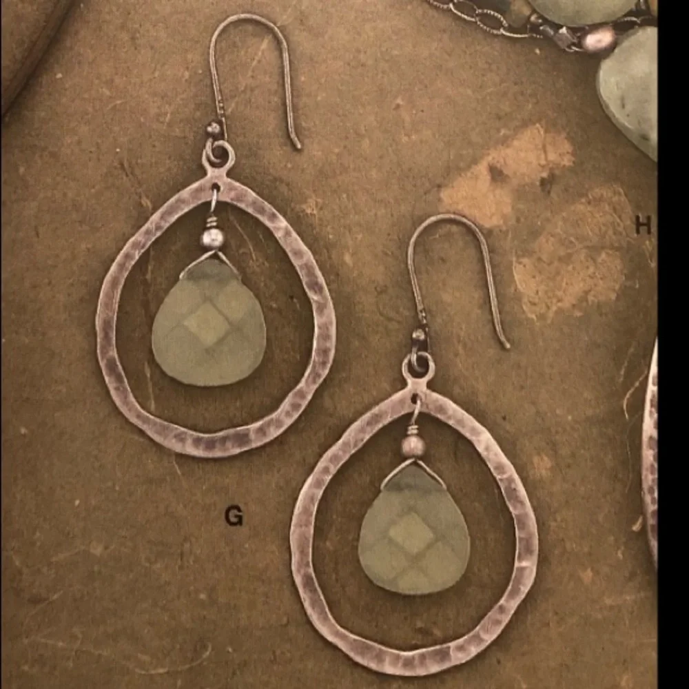 Silpada Sterling Silver and Prehnite Teardrop Earrings W1811 - Picture 5 of 16